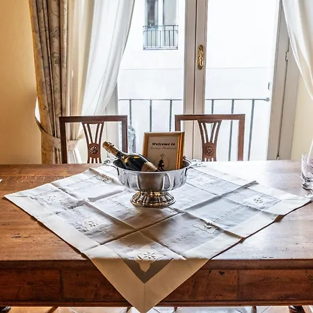 Center - Private Parking & 5 Guests Apartmán Modena